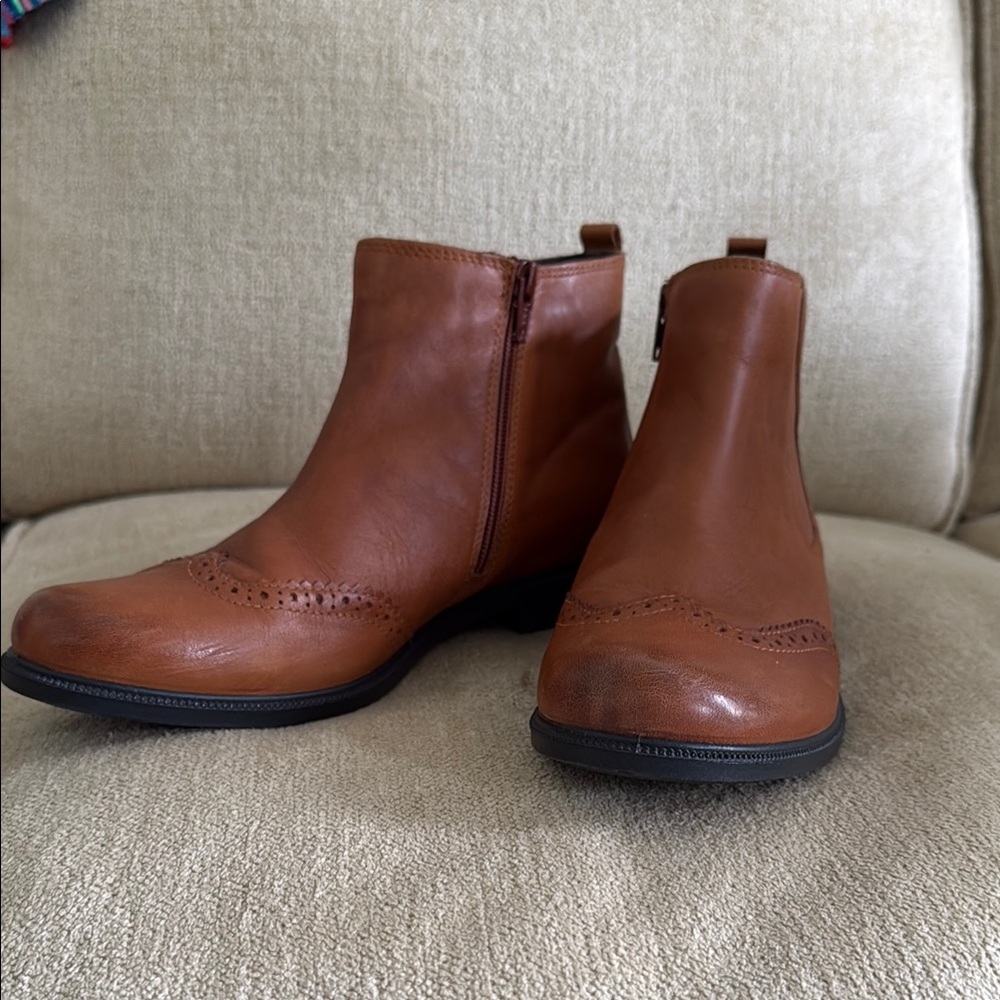 Hotter Comfort Concept Leather Ankle Boots “County” style